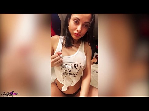 ❤️ En fyllig söt kvinna som avrunkade sin fitta och smekte sina enorma bröst i en våt T-shirt ️❌ Sluts at porn sv.ru-pp.ru